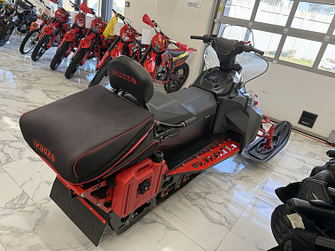 Снегоход IKUDZO HUNTER 650LK 28 EXPERT V2 крсно-черный  Б/У