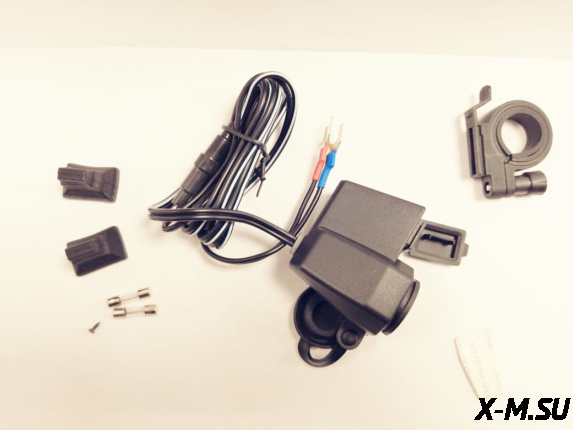 Прикуриватель мото с usb-выходом,для мото,  клеммы под аккумулятор 12В (красная/синяя)